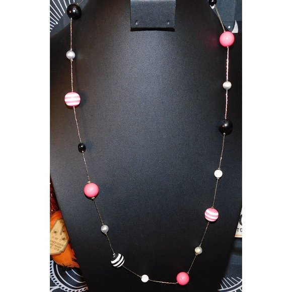 Pastel Goth Stripe Necklace - Picture 3 of 5